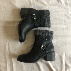 Baretraps faux leather black boot